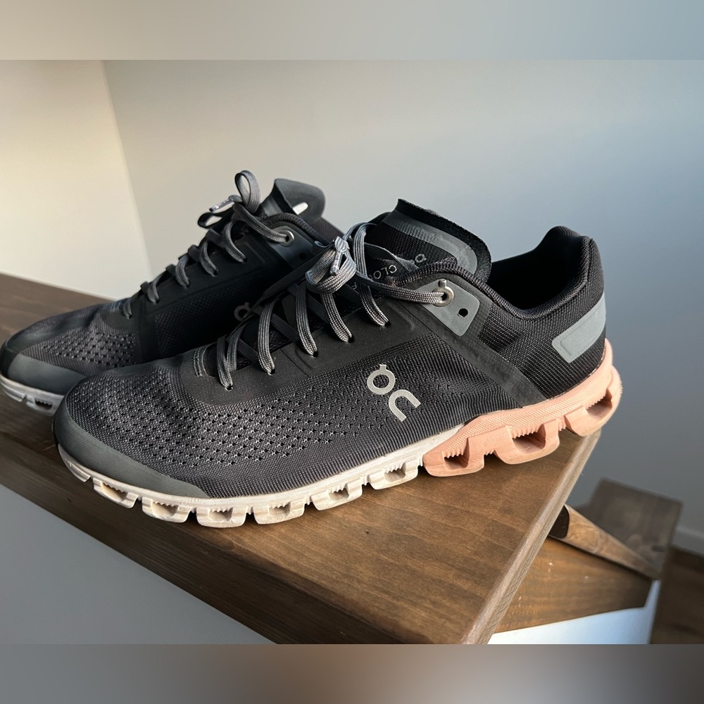 ON RUNNING - Cloudflow Trainers - Picture 3 of 9